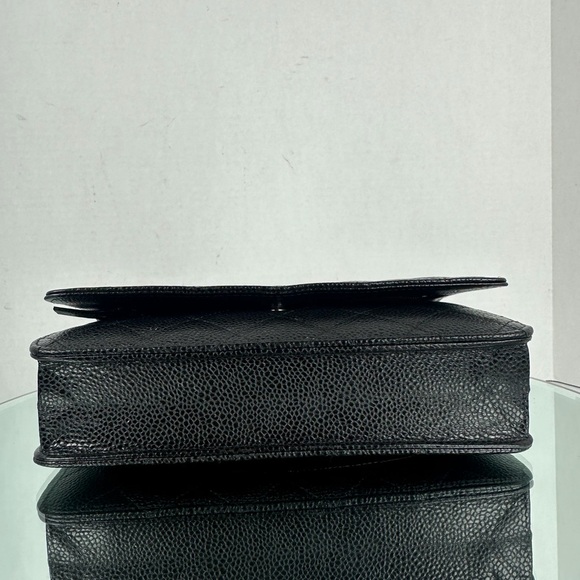 Chanel CC Classic Caviar leather Wallet on Chain - Picture 8 of 14